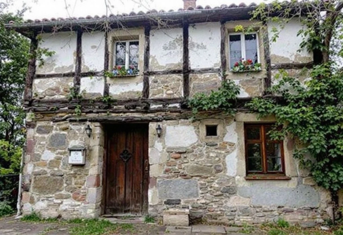 Réhabilitation d'un bien ancien : Guide complet pour redonner vie à votre patrimoine